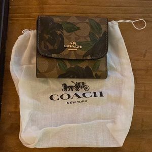 Coach Small Wallet